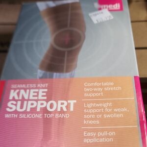 Seamless Knit Knee Support with Silicone Top Band Medium
